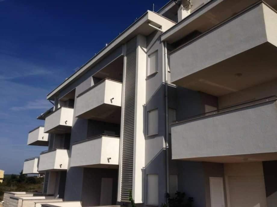 Islando 3 Apartment โนวาลยา ภายนอก รูปภาพ