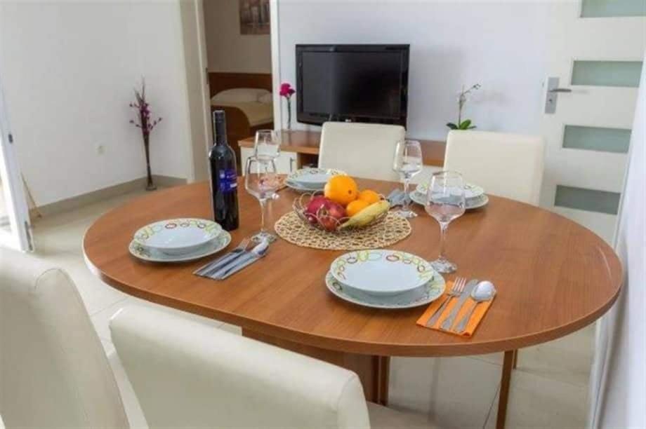 Islando 3 Apartment โนวาลยา ภายนอก รูปภาพ