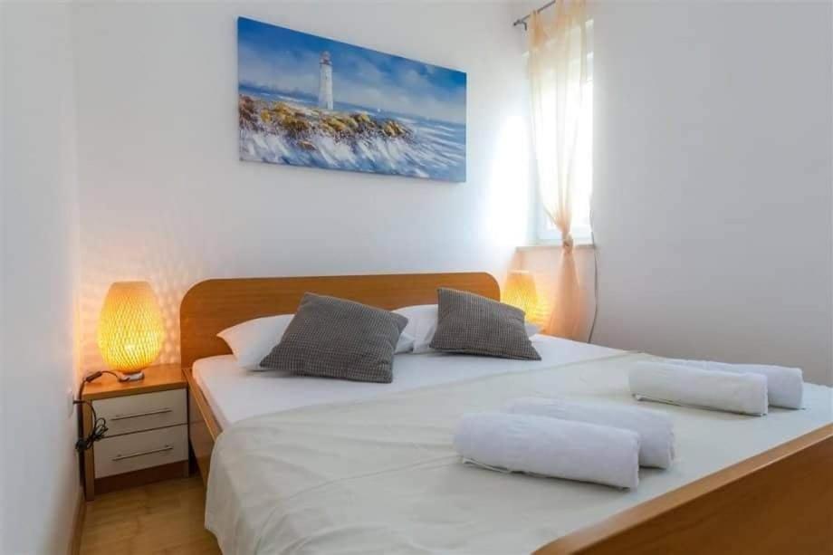 Islando 3 Apartment โนวาลยา ภายนอก รูปภาพ