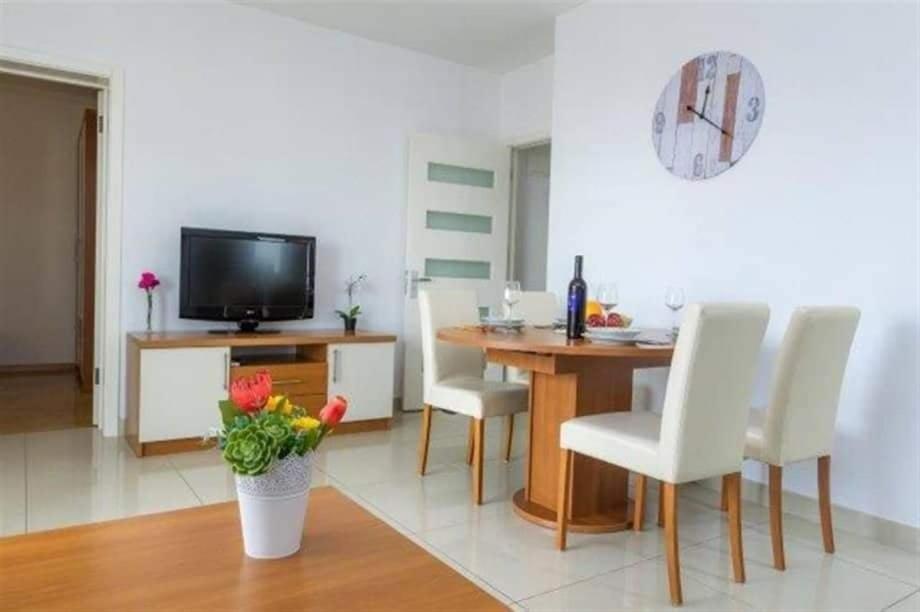 Islando 3 Apartment โนวาลยา ภายนอก รูปภาพ